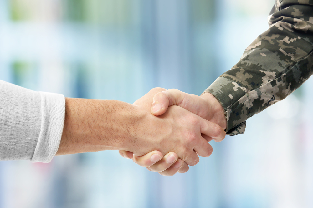 Comment comprendre la relation entre le génie civil et l'armée